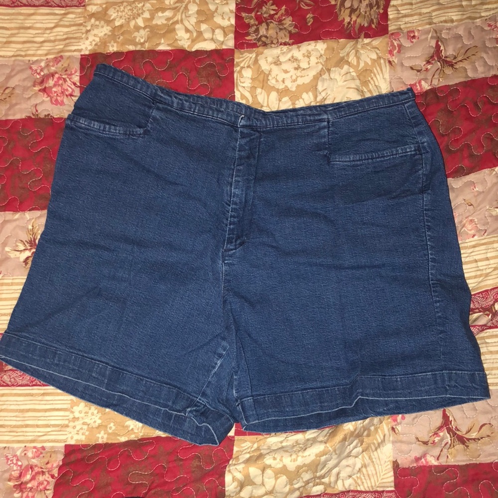 Women’s XHILARATION JEAN SHORTS